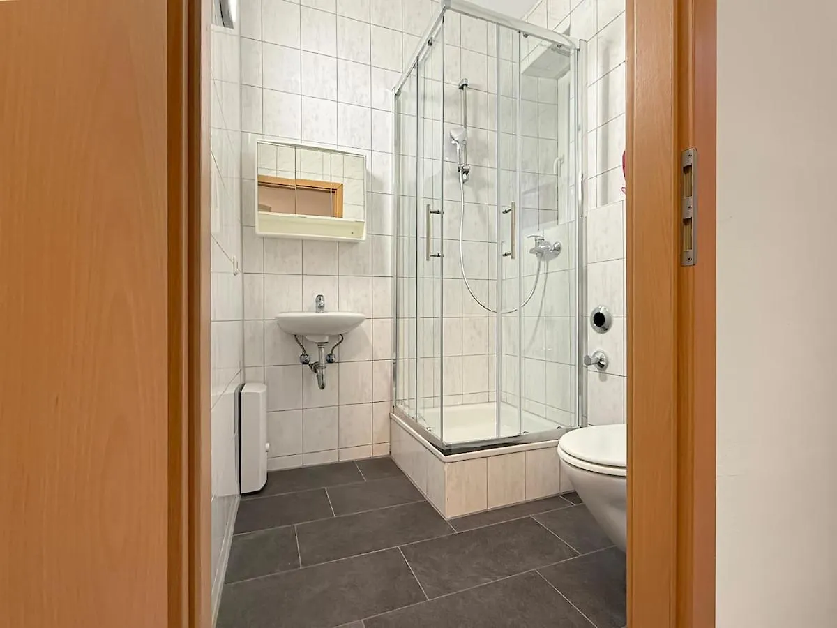 Cozy Apartment For 9 200M To Marienplatz Stuttgart 0*,  Germany
