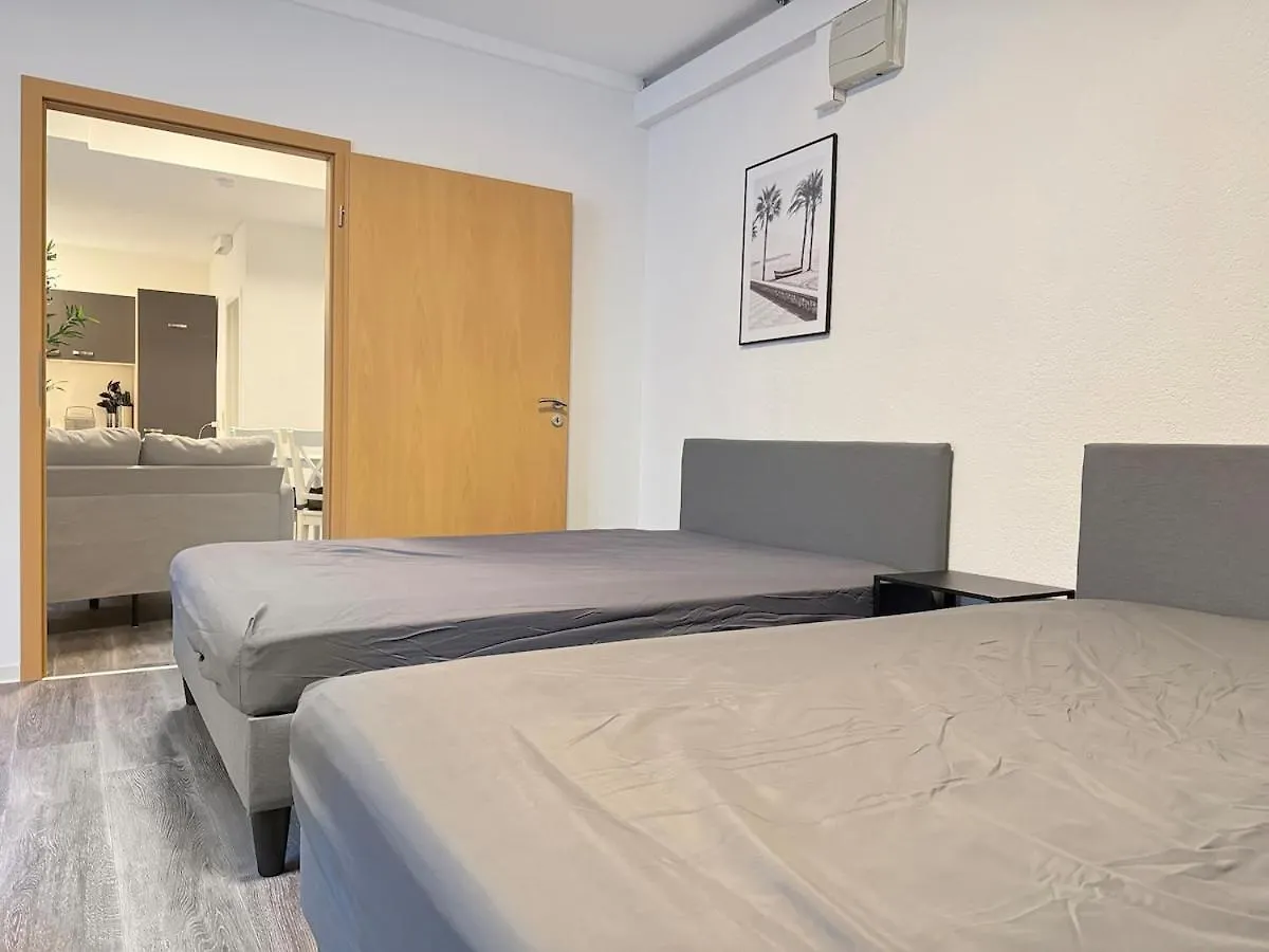 Cozy Apartment For 9 200M To Marienplatz Stuttgart