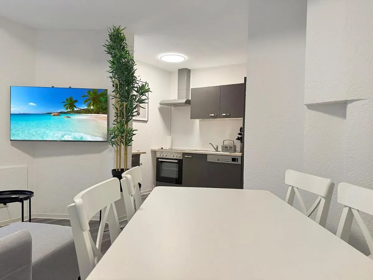 Cozy Apartment For 9 200M To Marienplatz Stuttgart